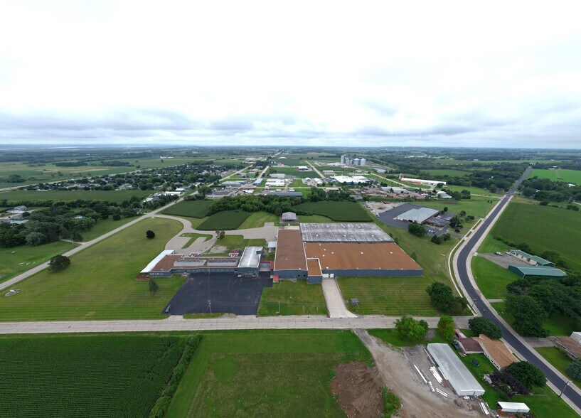 More Photos Of 505 Libby St, Waupun Manufacturing For Lease