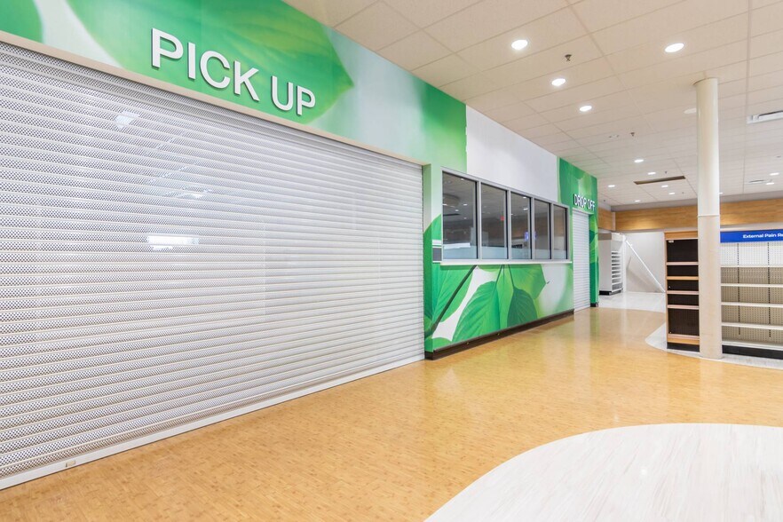 More Photos Of 2938 W Rosamond Blvd, Rosamond Drugstore For Sale