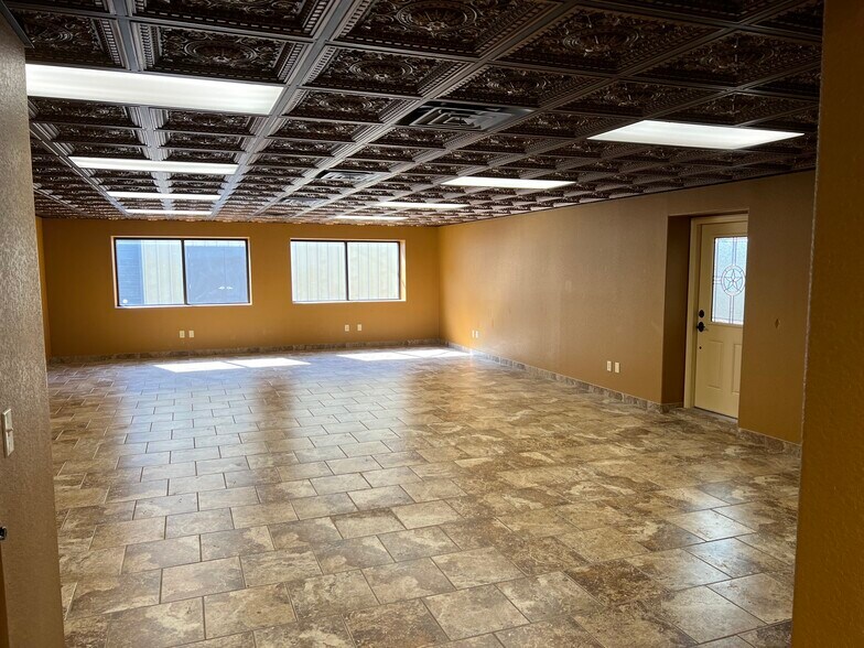 More Photos Of 2101 Grant St, Wichita Falls Warehouse For Lease