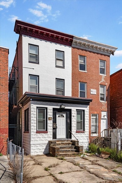 Primary Photo Of 204 E 25th St, Baltimore Office For Sale