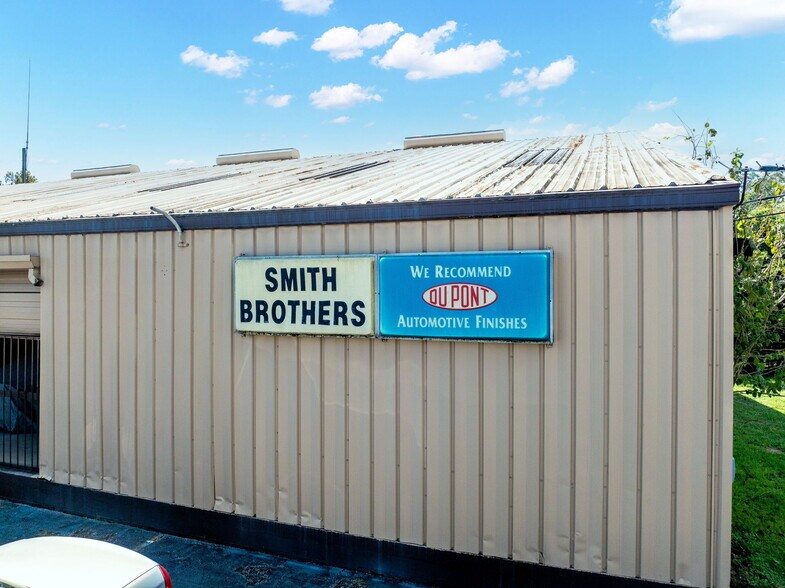 More Photos Of 4001 W St, Pensacola Distribution For Lease