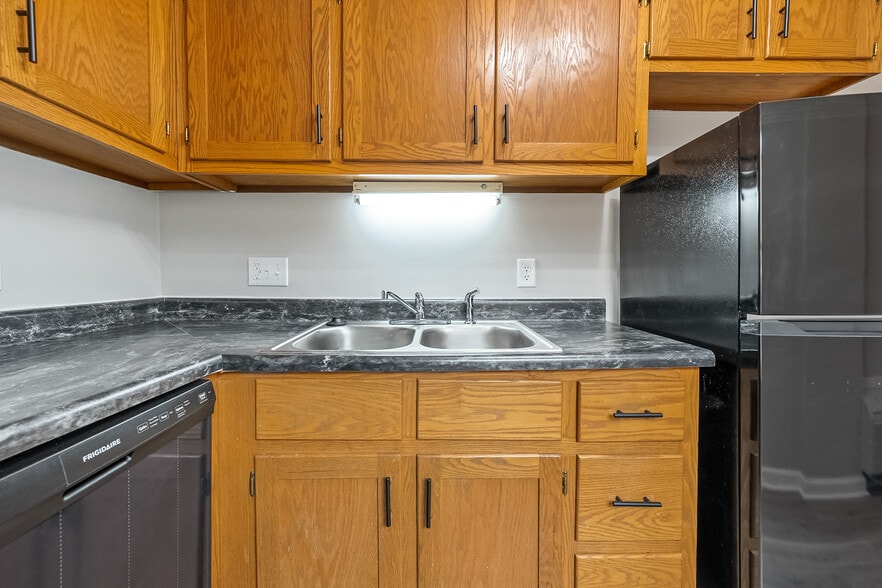 More Photos Of 522 N Main St, Hillsville Office Residential For Sale