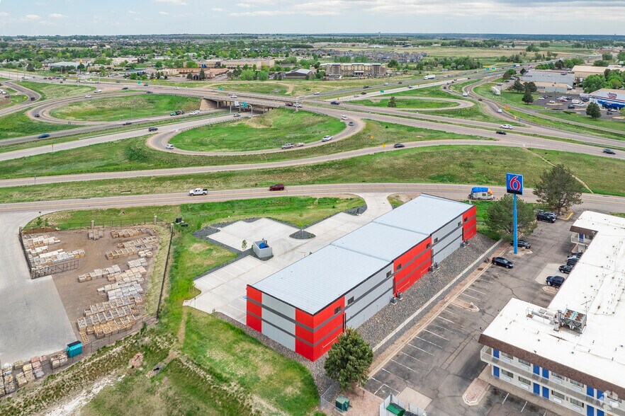 More Photos Of 11 NW Frontage Rd, Fort Collins Showroom For Lease