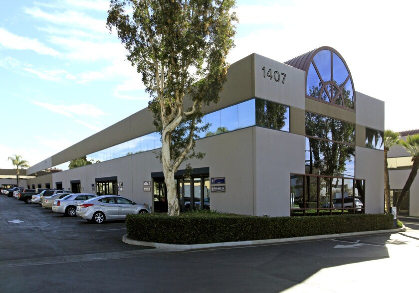 More Photos Of 1407 N Batavia St, Orange Research And Development For Lease