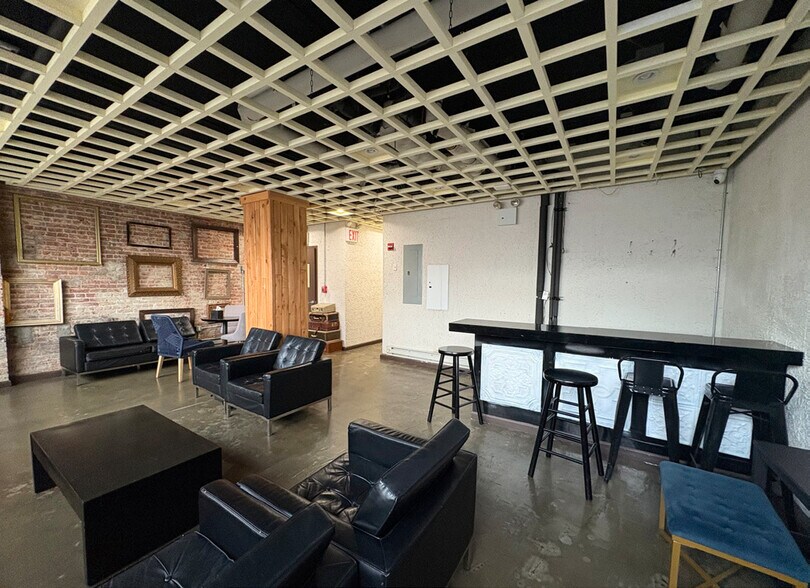 More Photos Of 163 Orchard St, New York Hotel For Lease