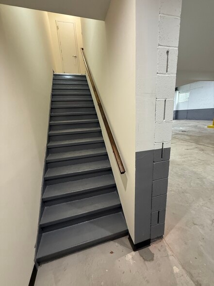 More Photos Of 450 Timpson Pl, Bronx Warehouse For Lease