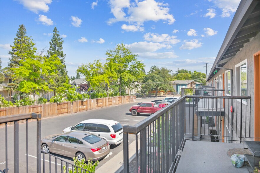 More Photos Of 3831-3835 Annadale Ln, Sacramento Apartments For Sale