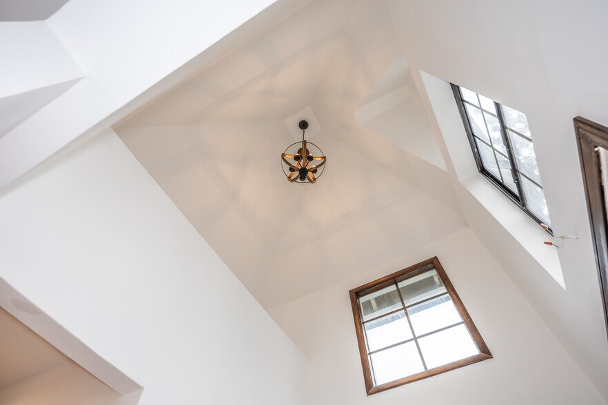 More Photos Of 1016 W Big Bear Blvd, Big Bear City Office Residential For Sale