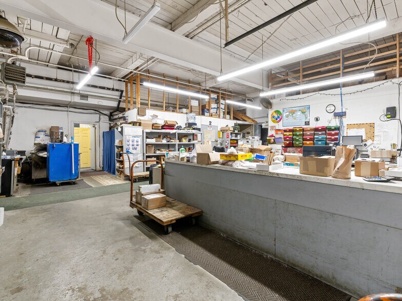 More Photos Of 634-636 Park Ave, Cranston Storefront For Sale