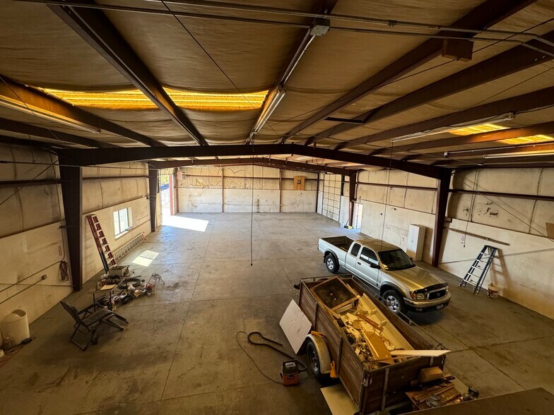 More Photos Of 8 Stokes Dr, Mound House Industrial For Lease