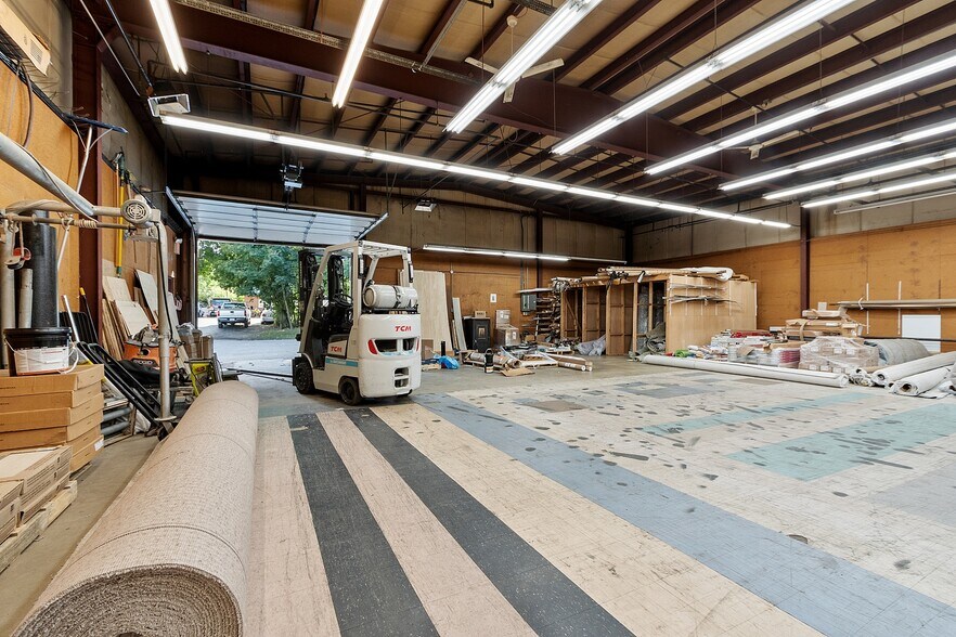 More Photos Of 359 Summer St, Fitchburg Storefront For Sale