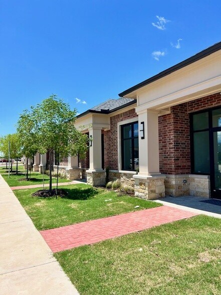 More Photos Of 7700 Preston Rd, Frisco Medical For Lease