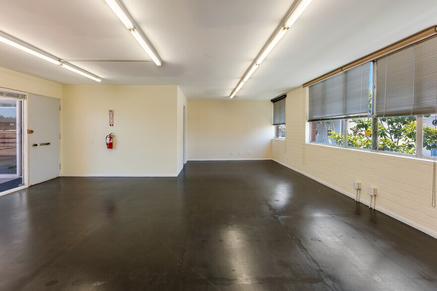 More Photos Of 9024 W Olympic Blvd, Beverly Hills Office For Lease