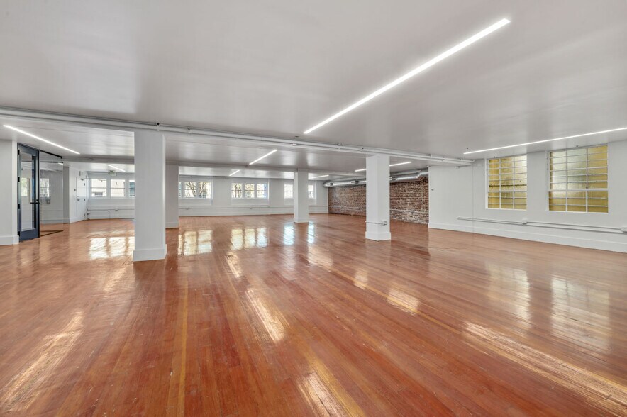 More Photos Of 2101-2129 Mission St, San Francisco Office For Lease
