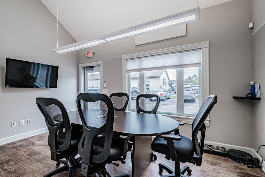 More Photos Of 352 Warren Ave, Portland Office Residential For Sale