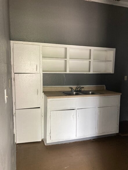 More Photos Of 201 E Washington Ave, Harlingen Apartments For Sale