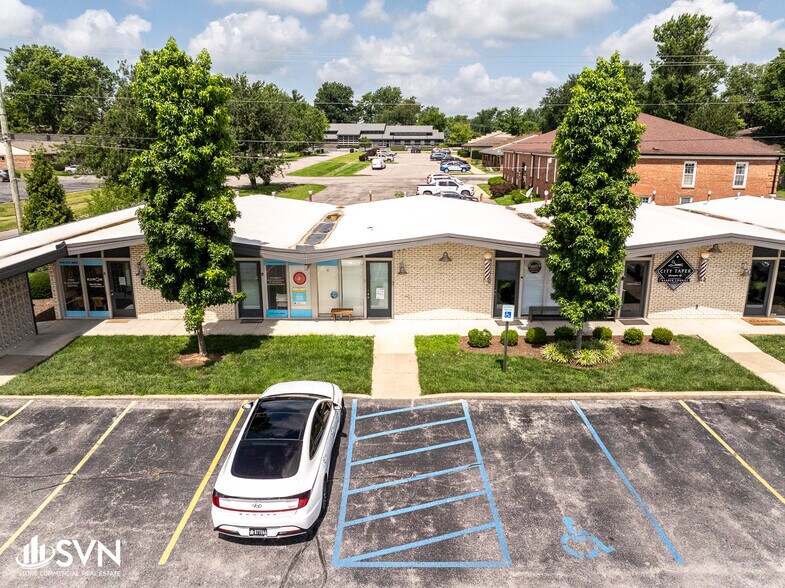 More Photos Of 145 Burt Rd, Lexington Storefront Retail Office For Lease