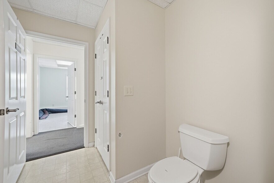 More Photos Of 70 Mountain Dr, Dahlonega Medical For Lease