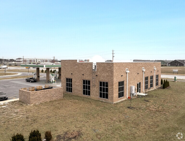 More Photos Of 7963 Paul Ave, Brownsburg Convenience Store For Sale