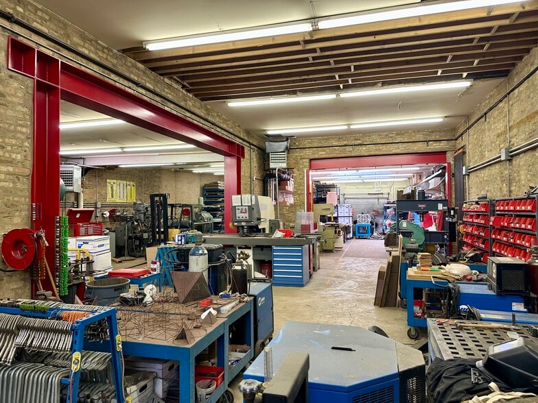 More Photos Of 1908 N Milwaukee Ave, Chicago Manufacturing For Sale