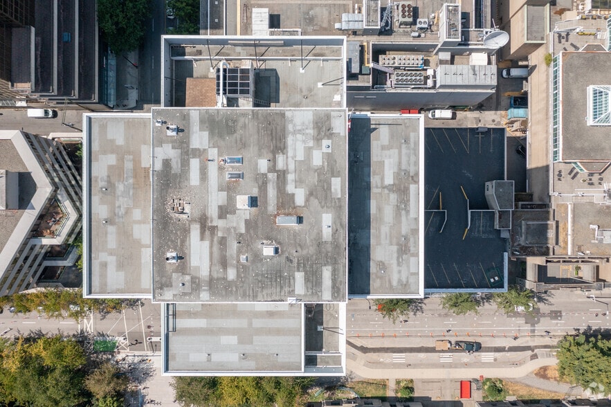 More Photos Of 777 Hornby St, Vancouver Coworking Space