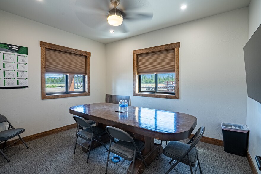 More Photos Of 280 Great Northern Rd, Bonners Ferry Industrial For Sale