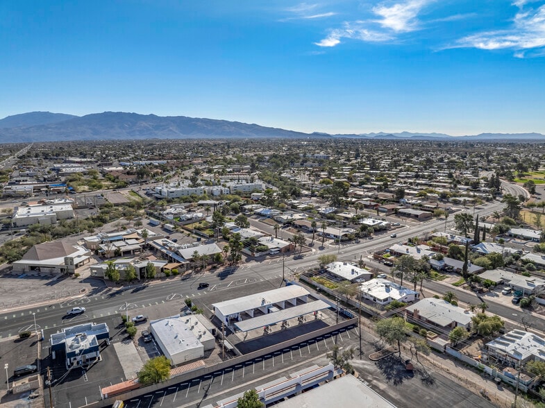 More Photos Of 160 S Sarnoff Dr, Tucson Carwash For Sale