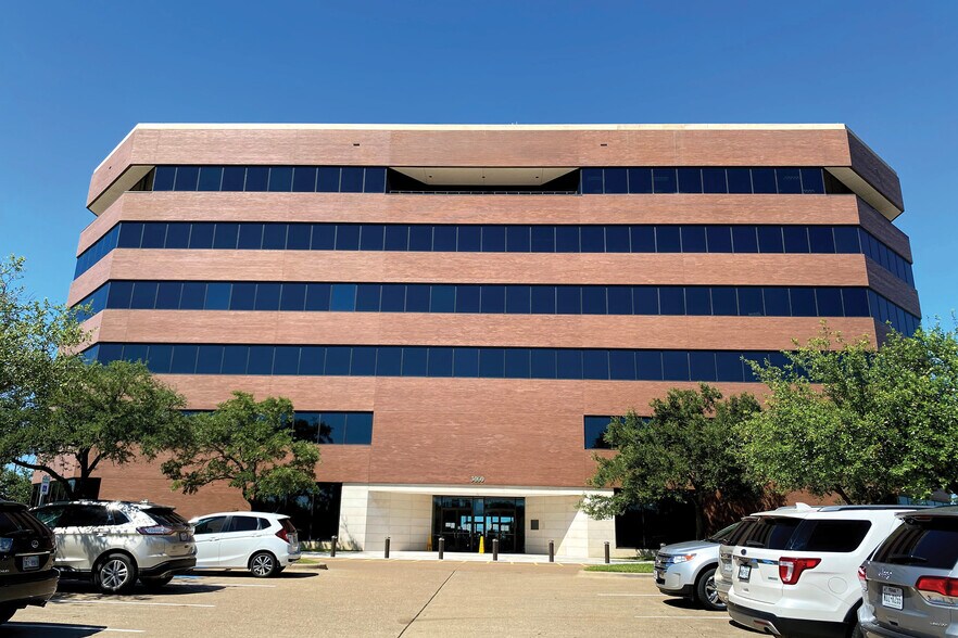 More Photos Of 3000 Briarcrest Dr, Bryan Office For Lease