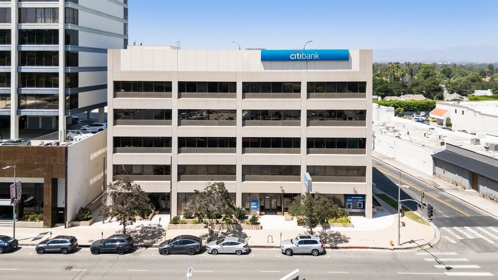 More Photos Of 16601 Ventura Blvd, Encino Office For Sale