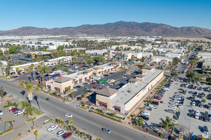 More Photos Of 2364 Roll Dr, San Diego Unknown For Lease