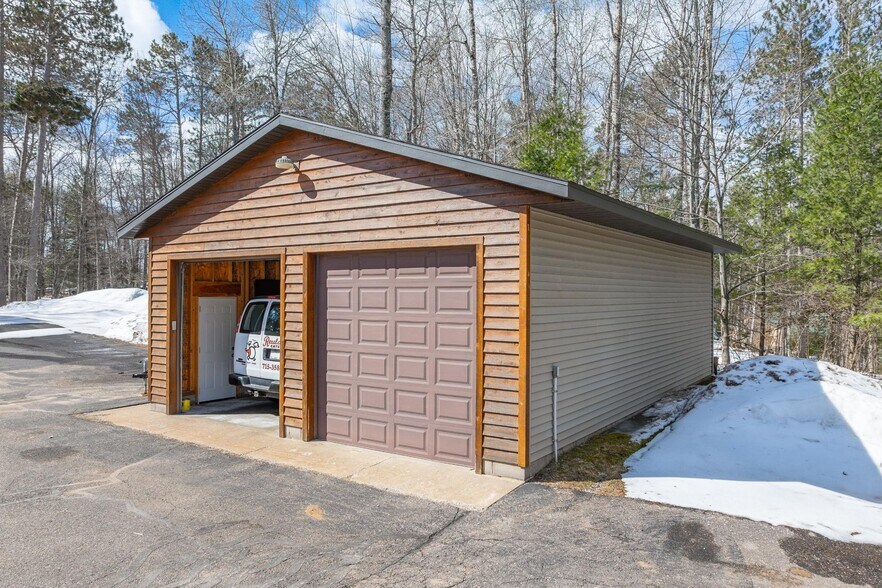 More Photos Of 1571 US Highway 51 N, Arbor Vitae General Retail For Sale