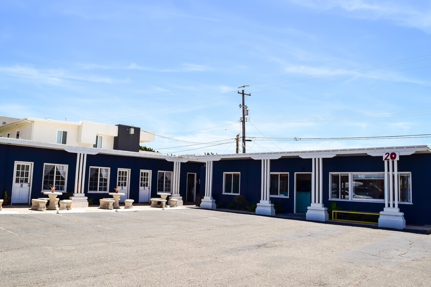 More Photos Of 20 S Ocean Ave, Cayucos Hotel For Sale
