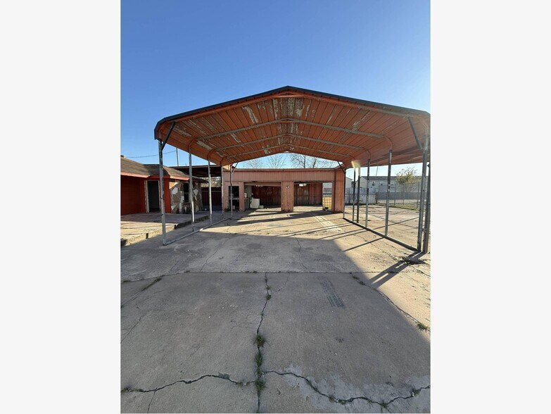 Primary Photo Of 2712 Shaver St, Pasadena Healthcare For Sale