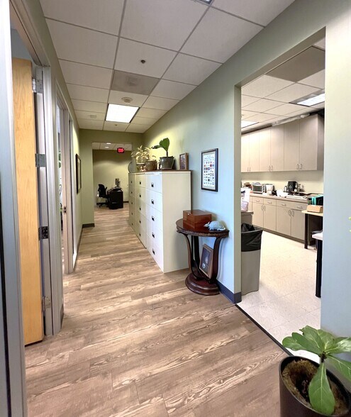 More Photos Of 1230 Rosecrans Ave, Manhattan Beach Office For Lease