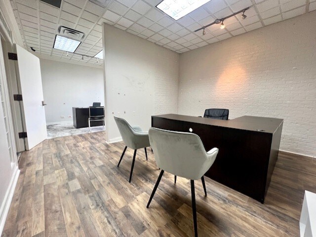 More Photos Of 1707 Shannon St, Monroe Medical For Lease