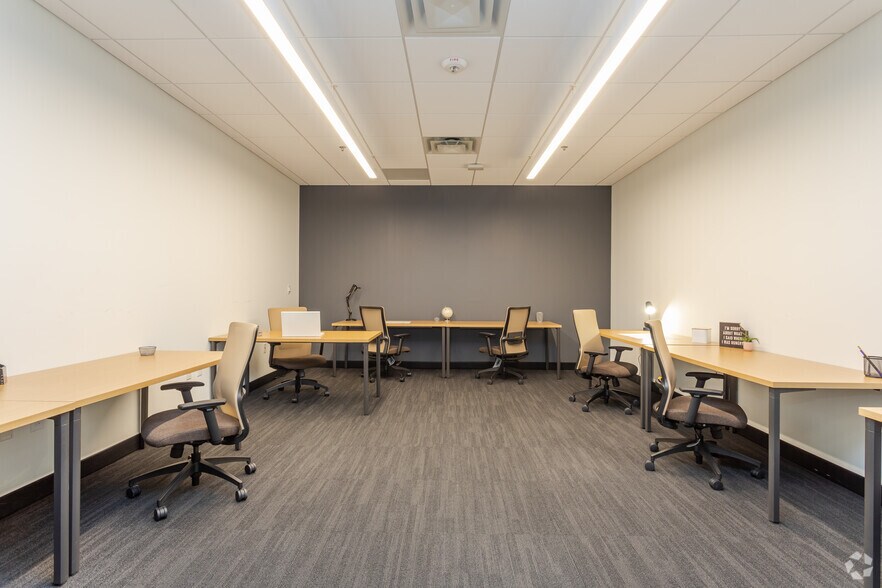 More Photos Of 600 Park Offices Dr, Durham Coworking Space