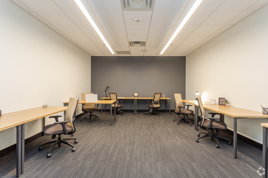 More Photos Of 600 Park Offices Dr, Durham Coworking Space