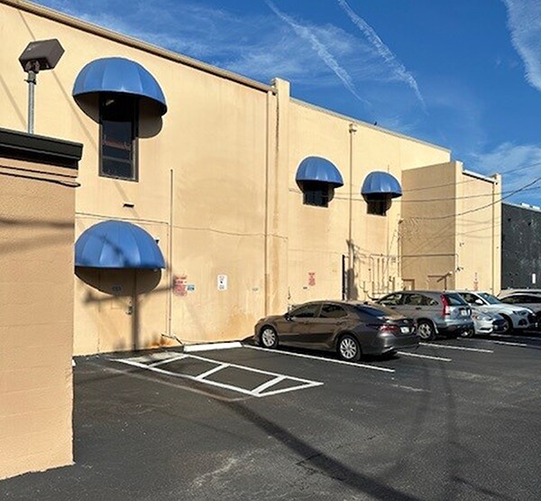 More Photos Of 1515 Broadway, Fort Myers Office For Sale