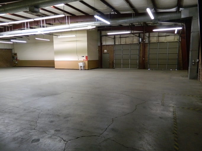 More Photos Of 5851 Advantage Cv, Memphis Warehouse For Lease