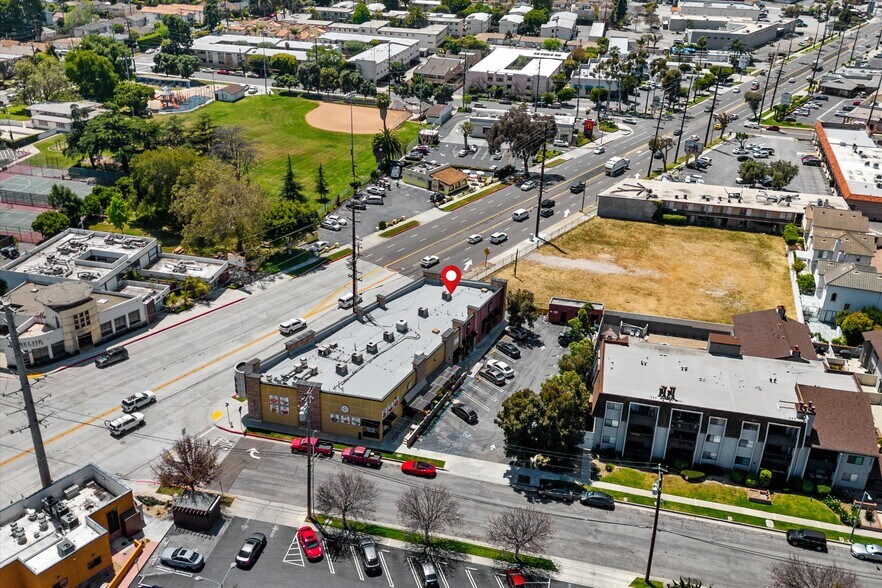 More Photos Of 3801-3817 Pacific Coast Hwy, Torrance Storefront For Lease