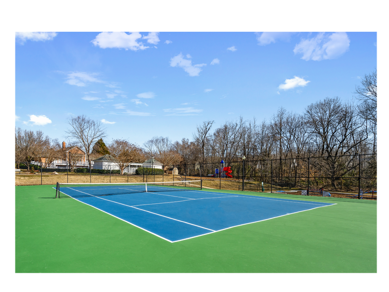 More Photos Of 5600 Salem Run Blvd, Fredericksburg Apartments For Sale