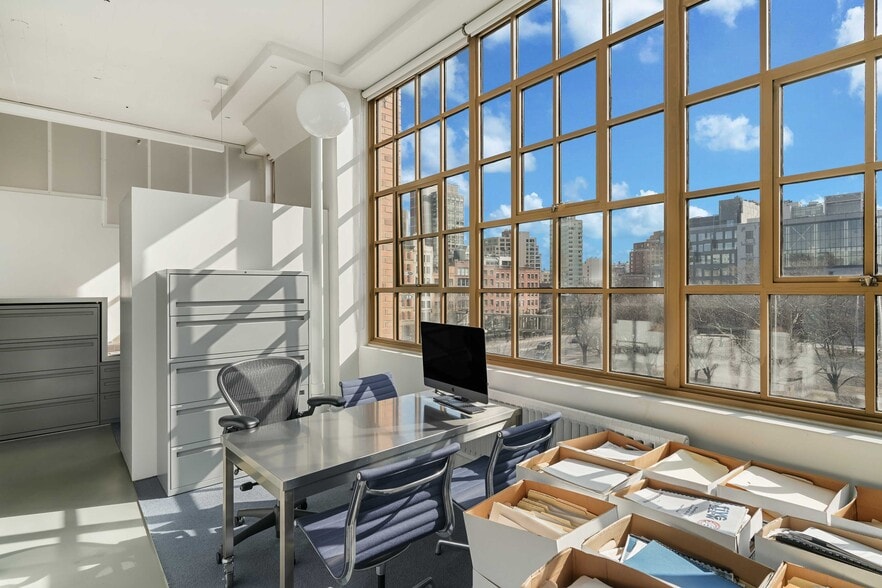More Photos Of 145 Hudson St, New York Office Residential For Sale