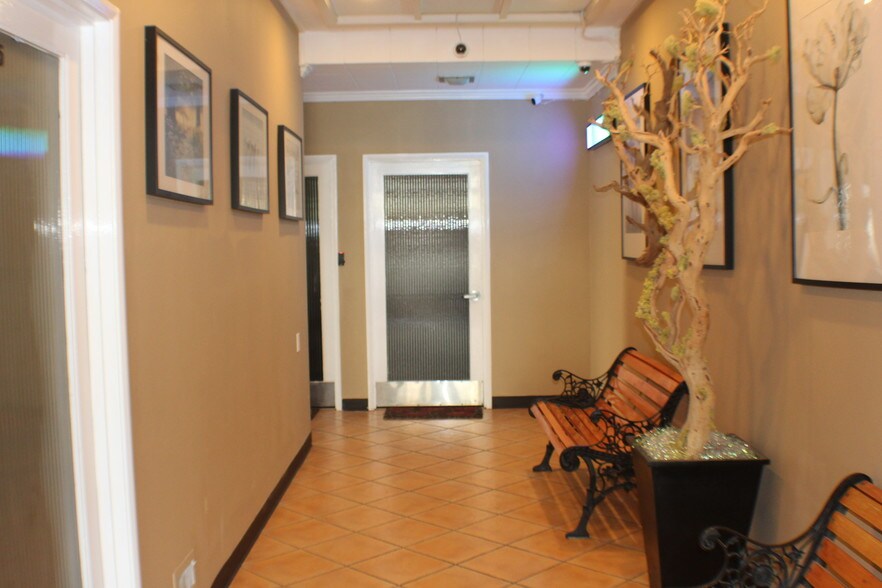 More Photos Of 133 Arch St, Redwood City Medical For Lease