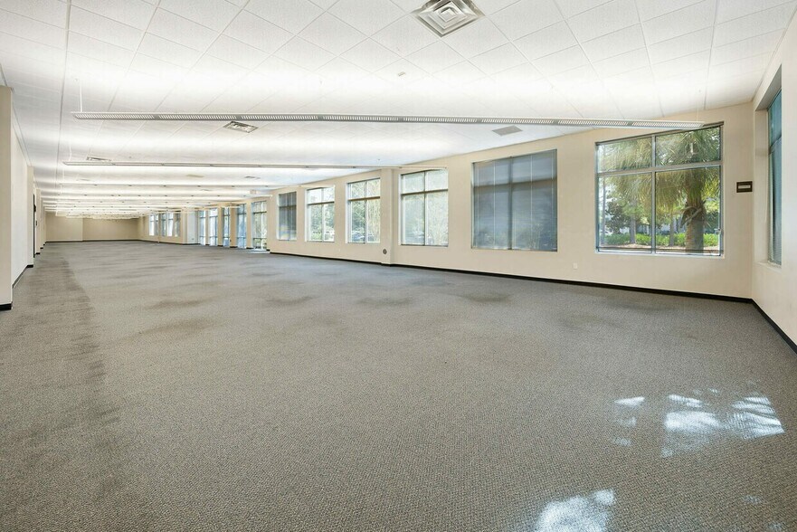 More Photos Of 200 N Richard Jackson Blvd, Panama City Beach Office For Sale