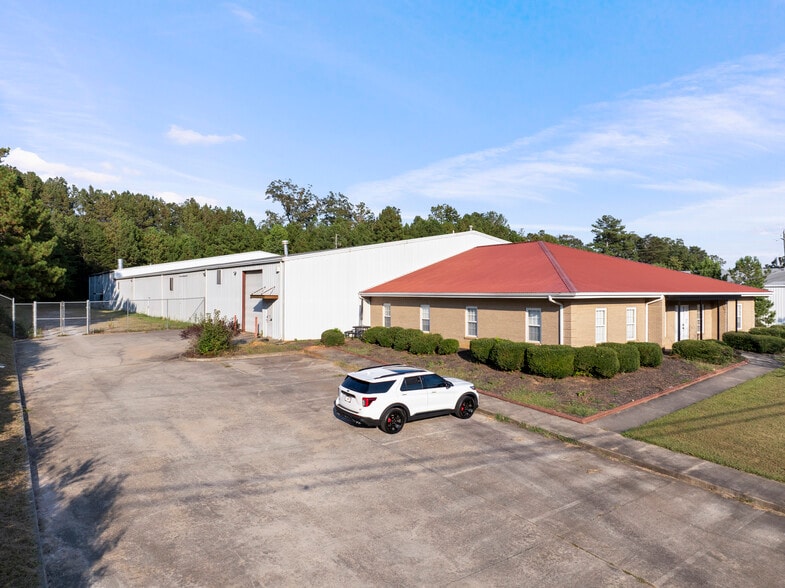 More Photos Of 425 Wilbanks Dr, Ball Ground Warehouse For Sale