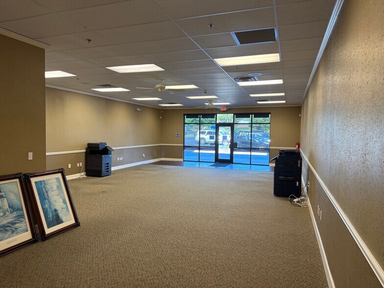 More Photos Of 1600 Marketplace Blvd, Cumming Unknown For Lease