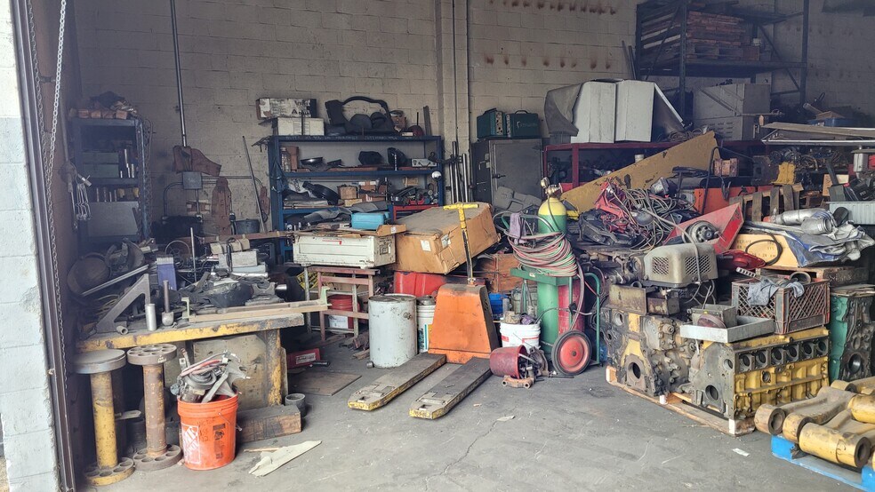More Photos Of 159-161 N East End Ave, Pomona Industrial For Sale