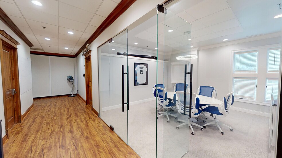 More Photos Of 40W320 Lafox Rd, St Charles Loft Creative Space For Sale