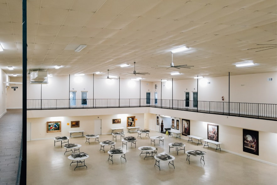 More Photos Of 9101 Airline Dr, Houston Religious Facility For Sale