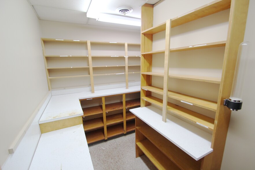 More Photos Of 223 N Main St, Rittman Office For Lease